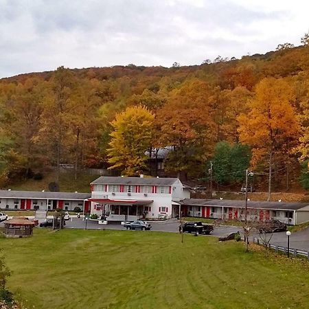 Colony House Motel Уэйнсборо Экстерьер фото